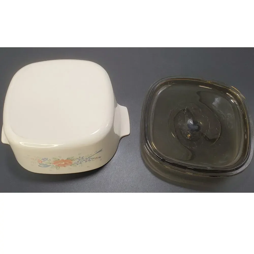 Vintage Corning Ware Casserole Dish Symphony A-3-B, 3L Amber Lid